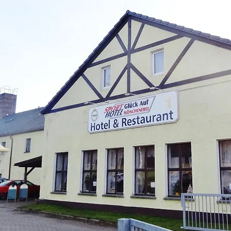Glück Auf Mönchenfrei Hotel *